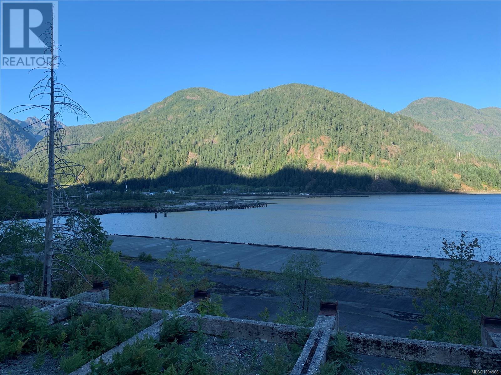 555 Maquinna Dr S, Tahsis, British Columbia  V0P 1X0 - Photo 2 - 1004966