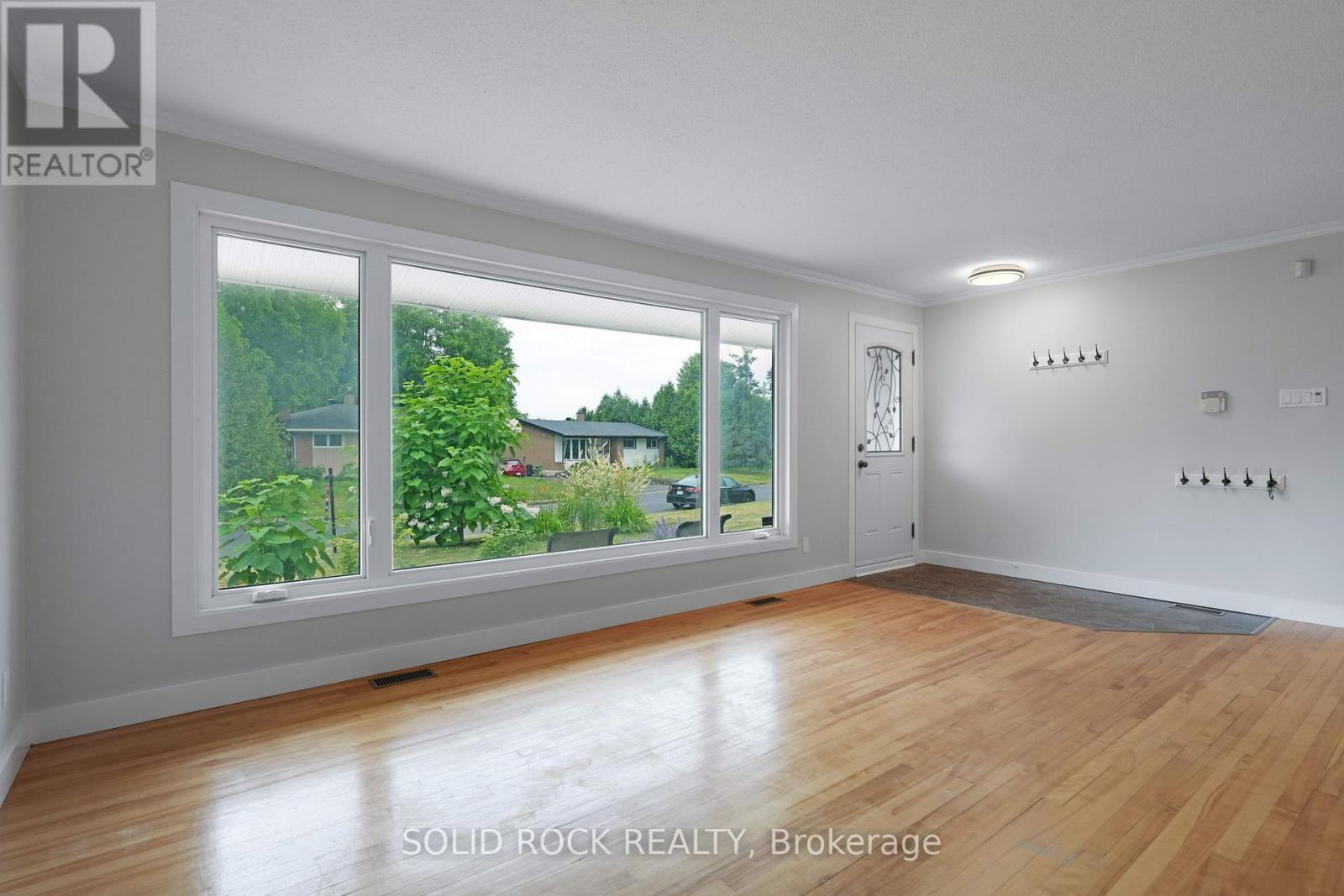 Property at 1135 MAYBANK STREET image 5