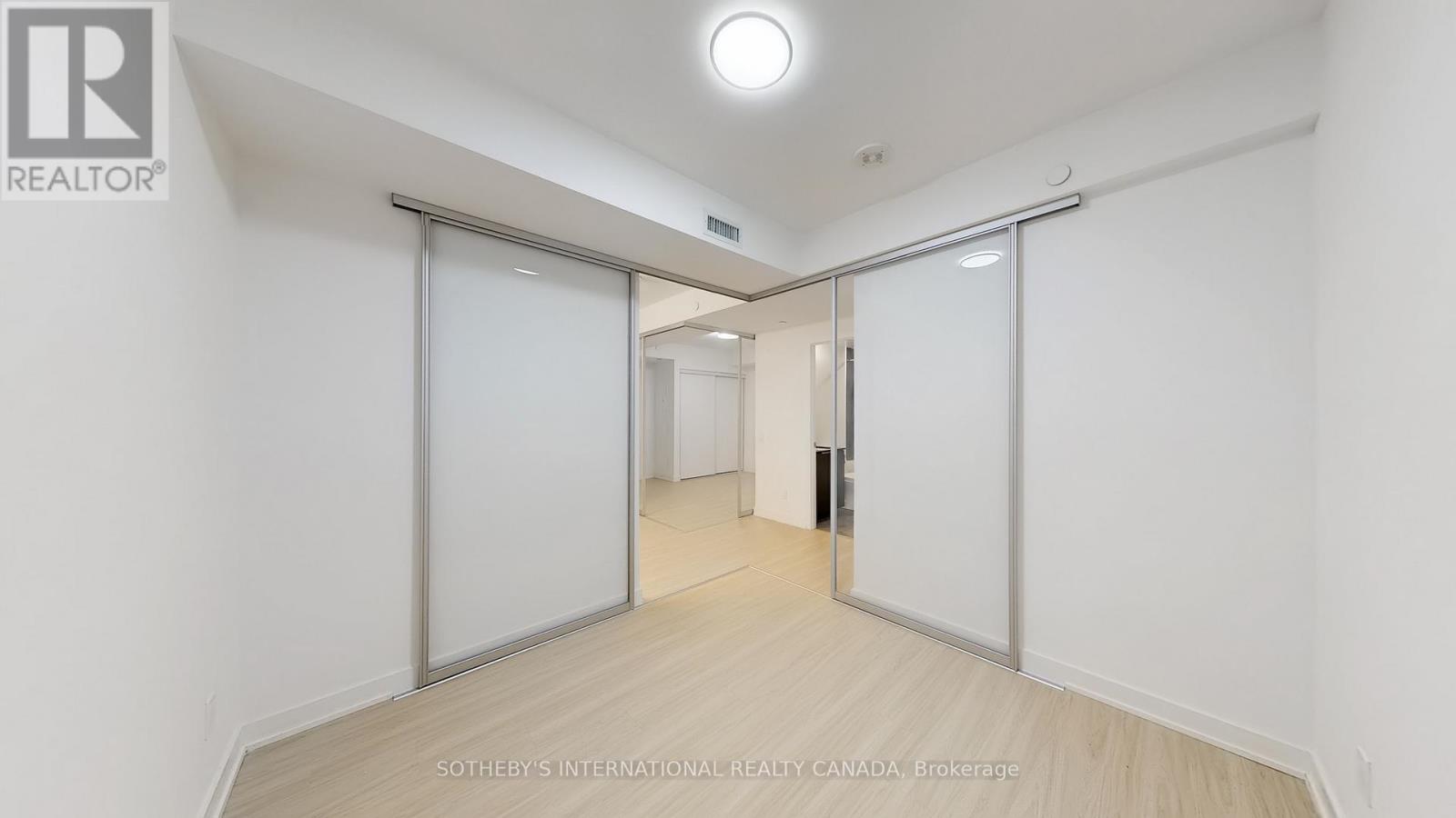 707 - 8 Wellesley Street W, Toronto, Ontario  M4Y 0J5 - Photo 18 - C12253467