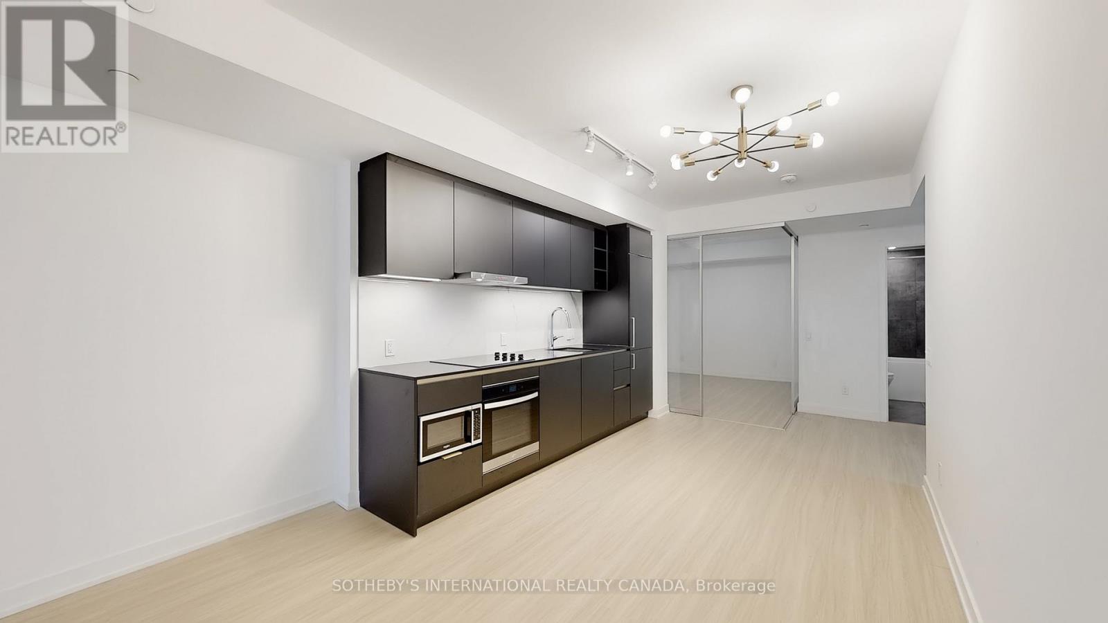 707 - 8 Wellesley Street W, Toronto, Ontario  M4Y 0J5 - Photo 31 - C12253467