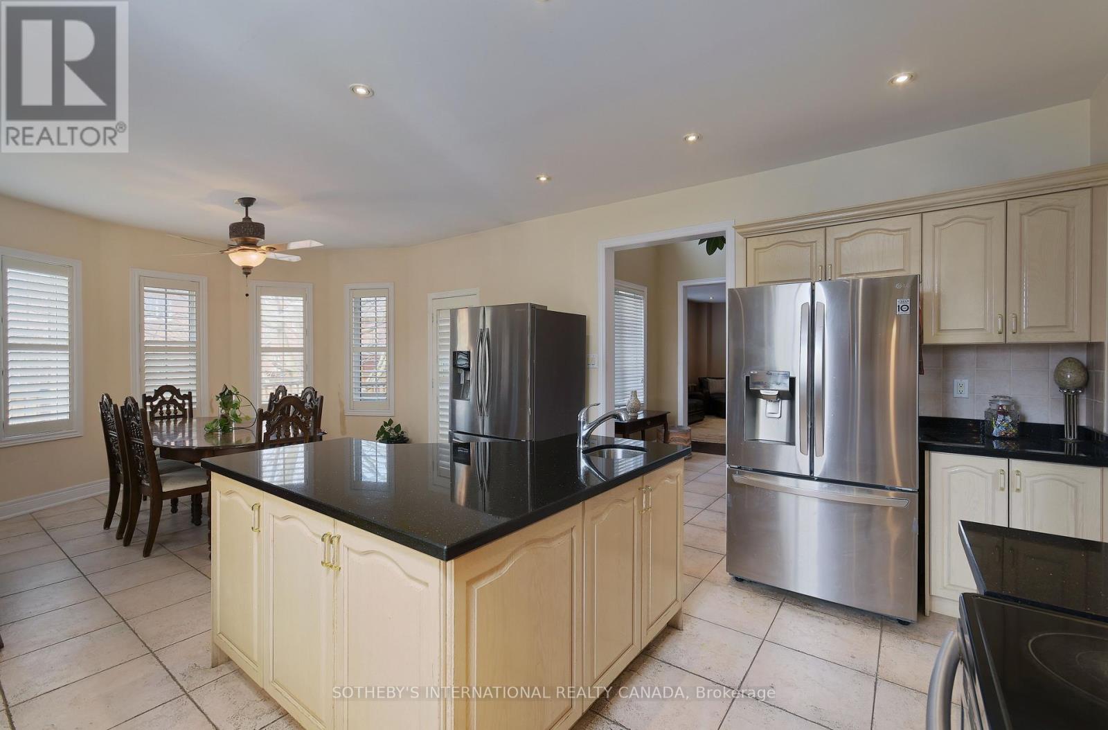 110 Velmar Drive, Vaughan (East Woodbridge), Ontario  L4L 8W4 - Photo 15 - N12253431