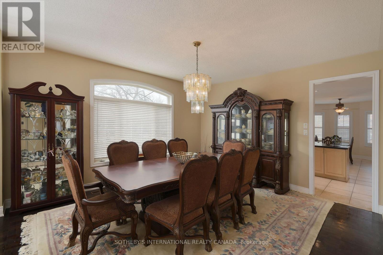 110 Velmar Drive, Vaughan (East Woodbridge), Ontario  L4L 8W4 - Photo 19 - N12253431