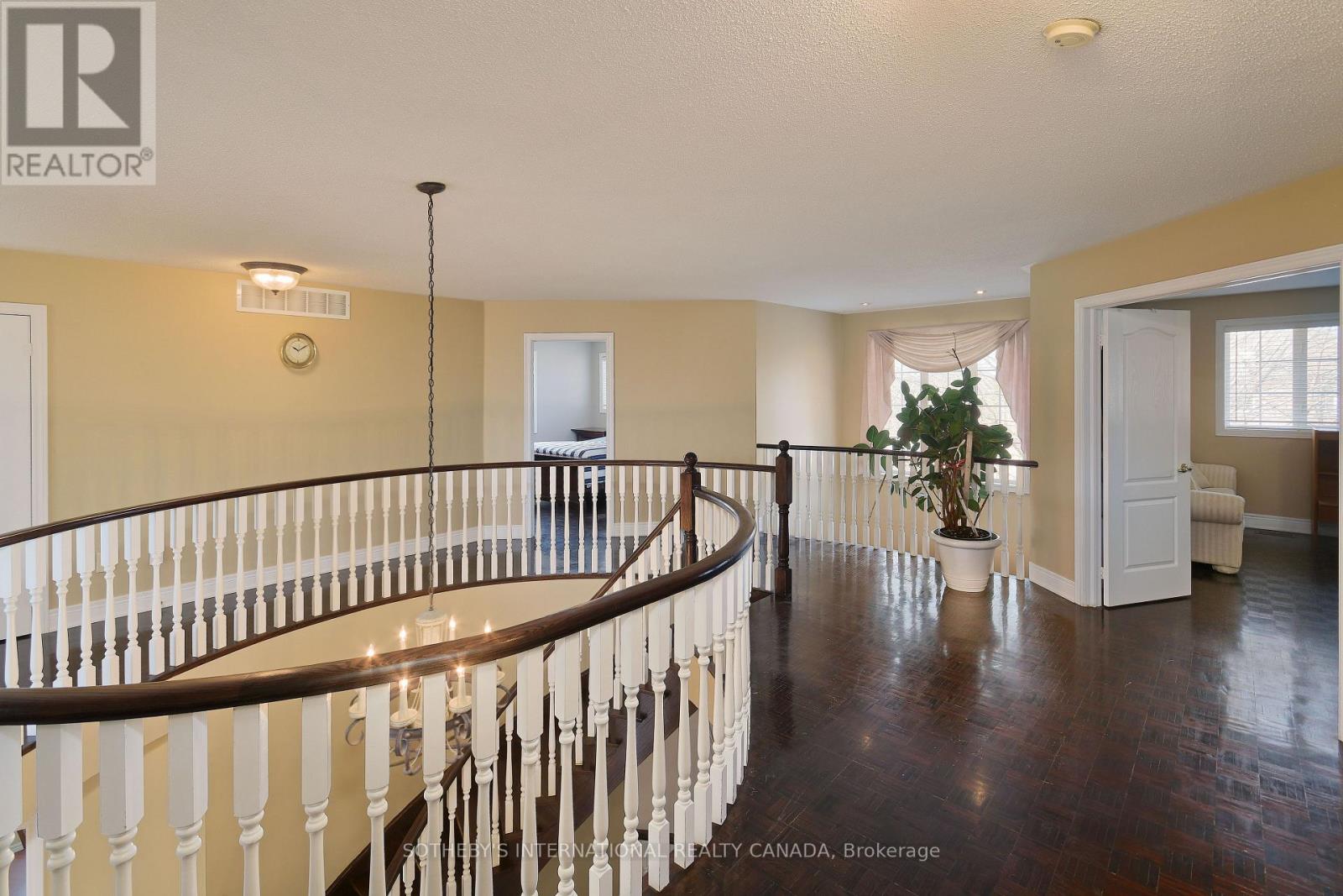 110 Velmar Drive, Vaughan (East Woodbridge), Ontario  L4L 8W4 - Photo 26 - N12253431