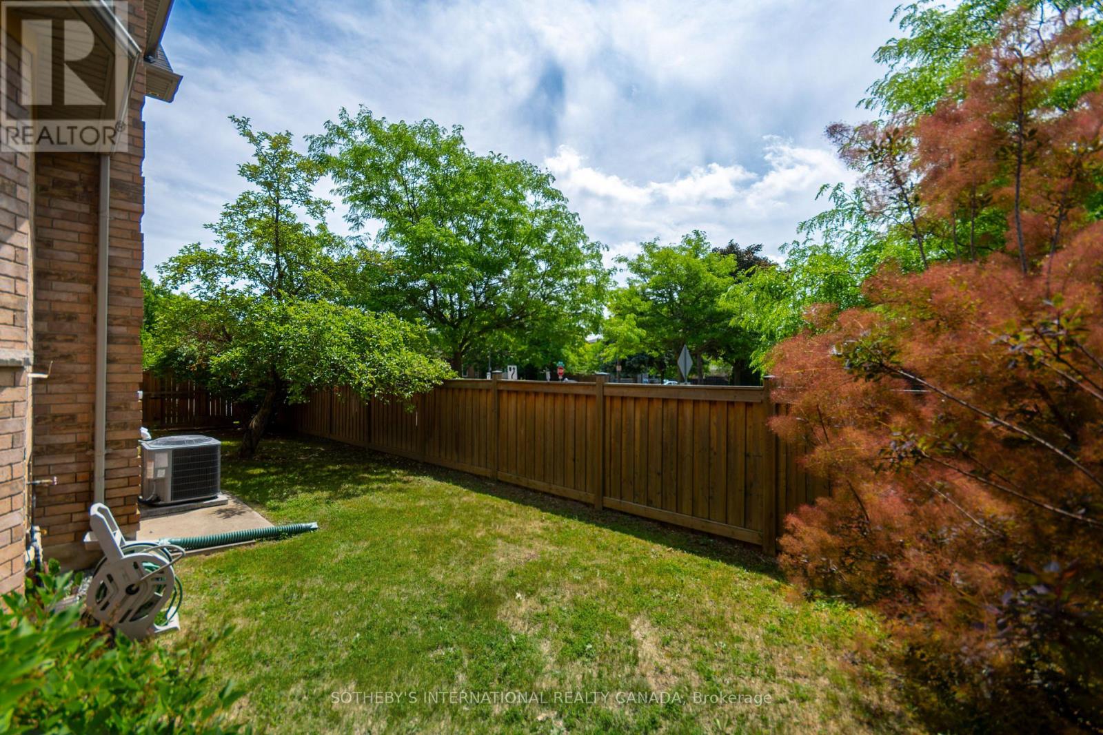 110 Velmar Drive, Vaughan (East Woodbridge), Ontario  L4L 8W4 - Photo 42 - N12253431