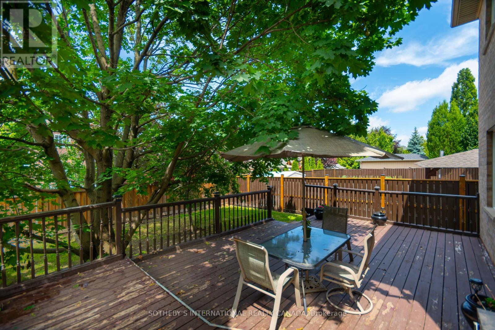 110 Velmar Drive, Vaughan (East Woodbridge), Ontario  L4L 8W4 - Photo 46 - N12253431