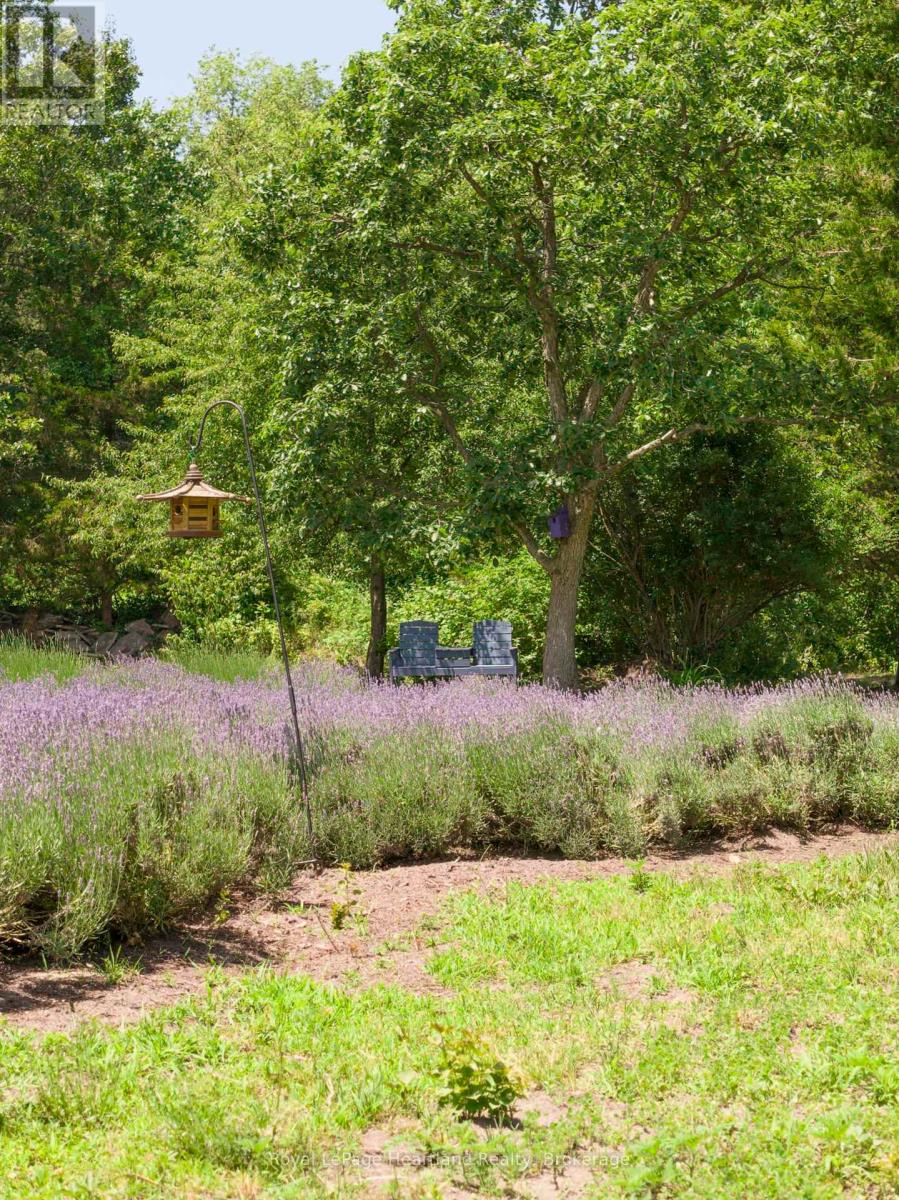 8499 Goosemarsh Line, Lambton Shores, Ontario  N0M 1T0 - Photo 16 - X12253459