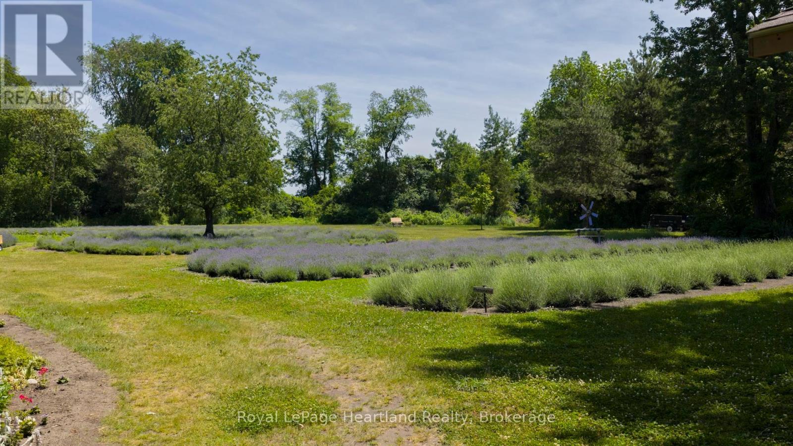 8499 Goosemarsh Line, Lambton Shores, Ontario  N0M 1T0 - Photo 6 - X12253459