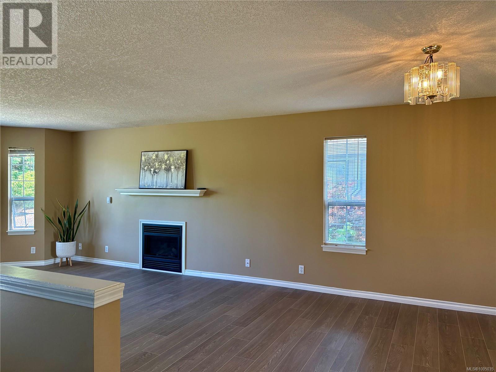 Property at 5489 Kenwill Dr image 5