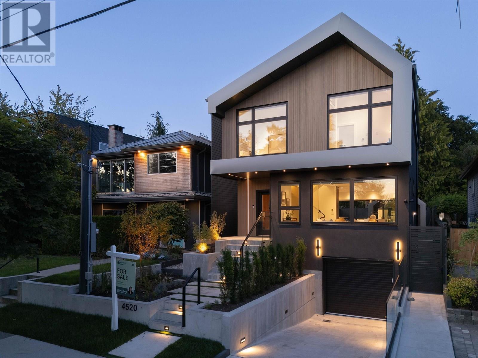4520 JAMES STREET, vancouver, British Columbia V5V3J3