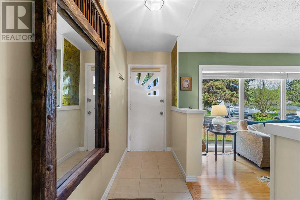 Property at 315 Simons Road NW image 4