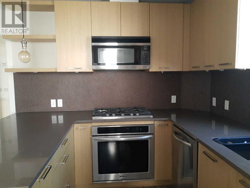 Property at 201, 707 4 Street NE image 3
