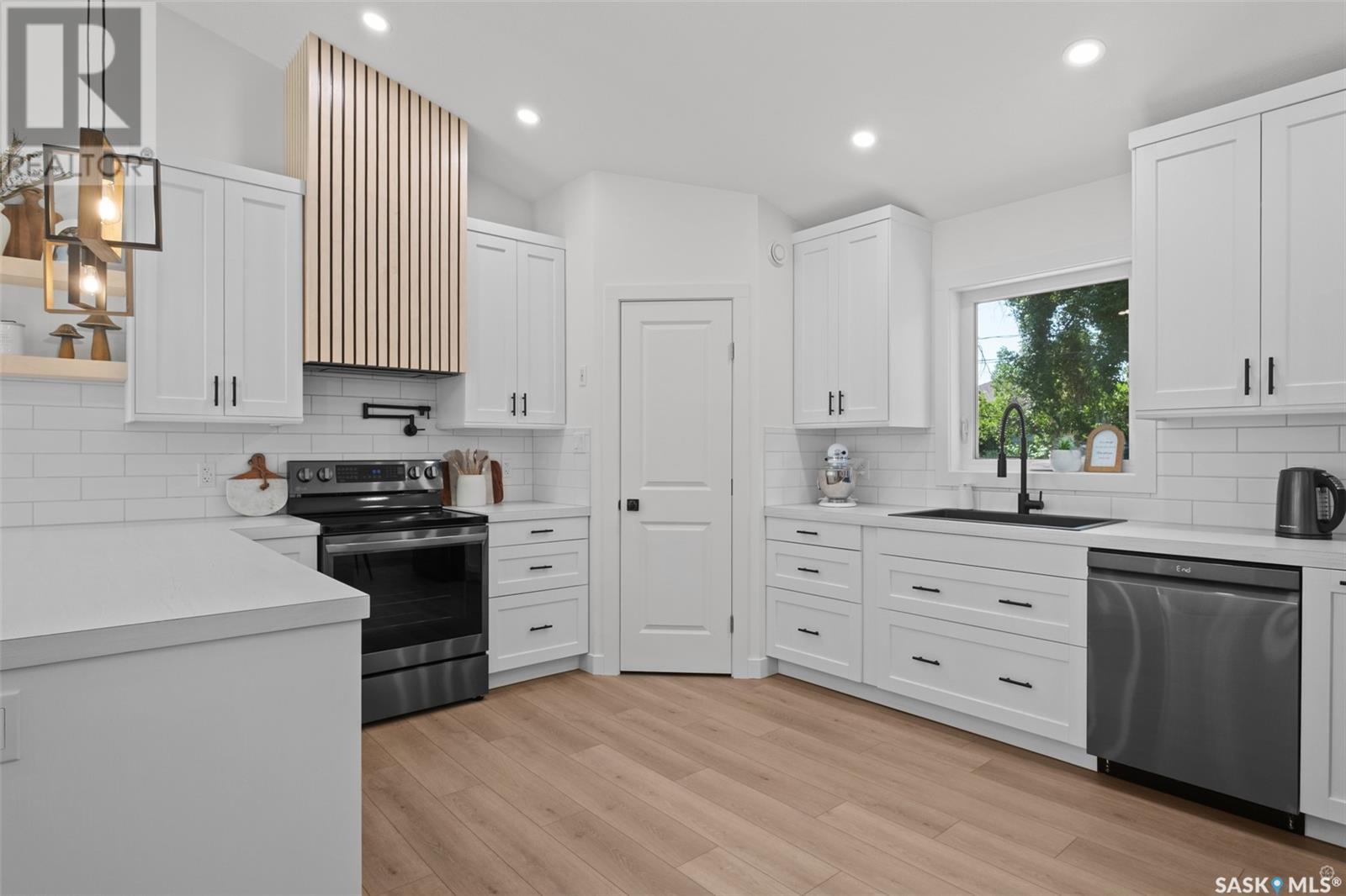 41 19th Street E, Prince Albert, Saskatchewan  S6V 1J1 - Photo 4 - SK011136