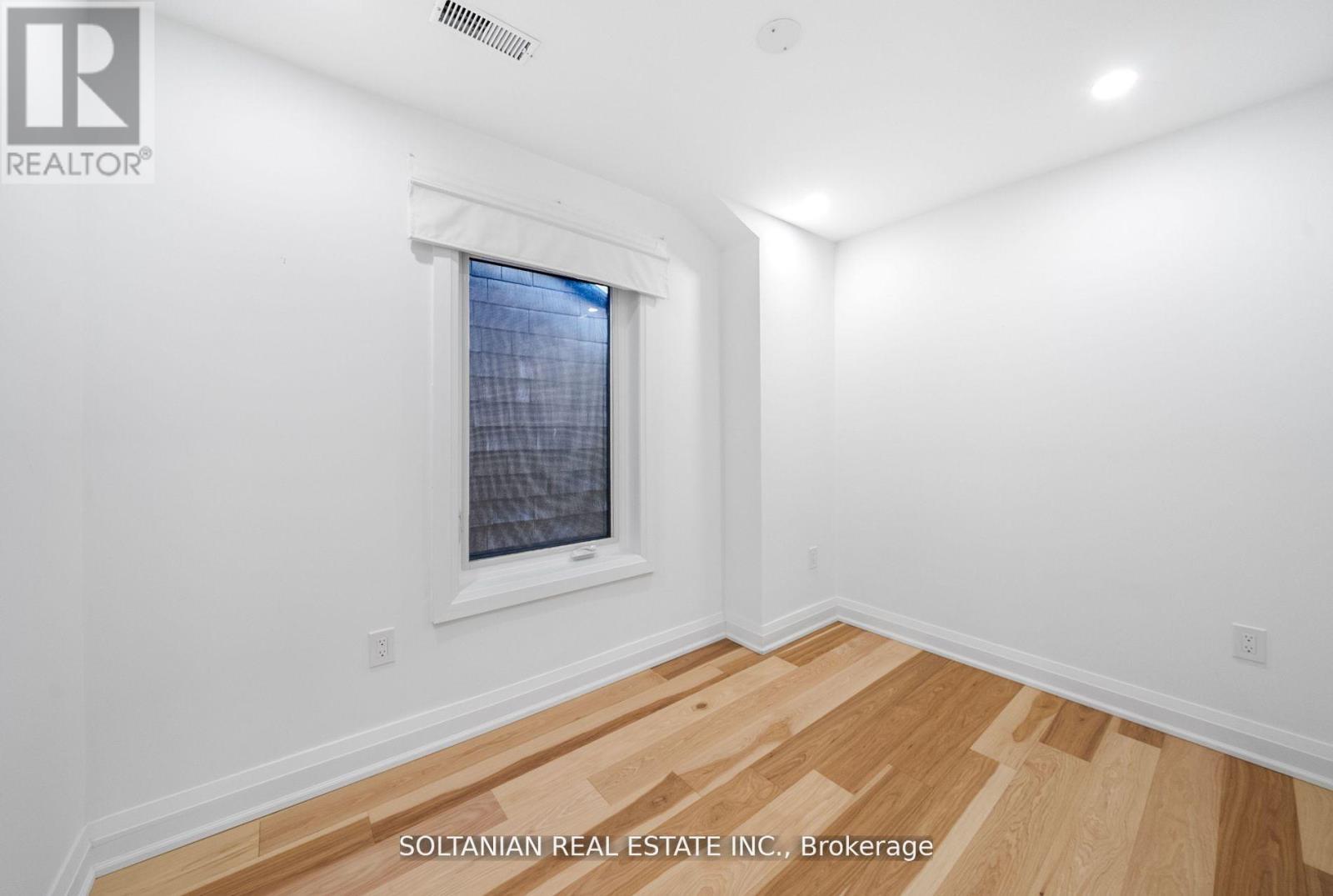 1a Normandy Boulevard, Toronto, Ontario  M4L 3K1 - Photo 25 - E12253530