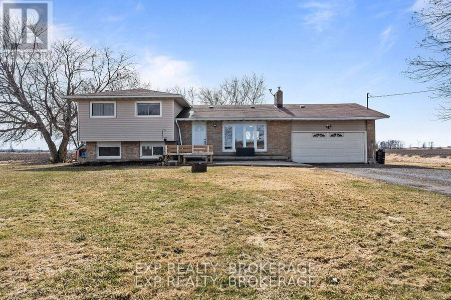 701 Highway 95, Frontenac Islands, Ontario  K7M 8W2 - Photo 2 - X12253555