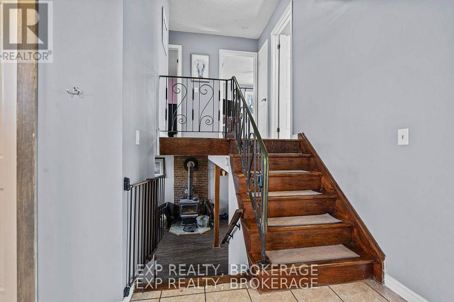 701 Highway 95, Frontenac Islands, Ontario  K7M 8W2 - Photo 26 - X12253555