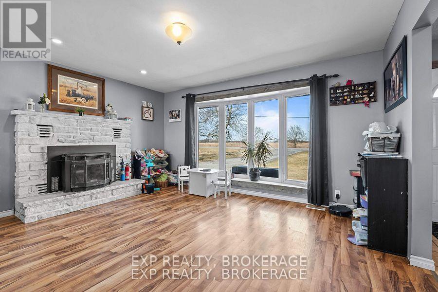 701 Highway 95, Frontenac Islands, Ontario  K7M 8W2 - Photo 7 - X12253555