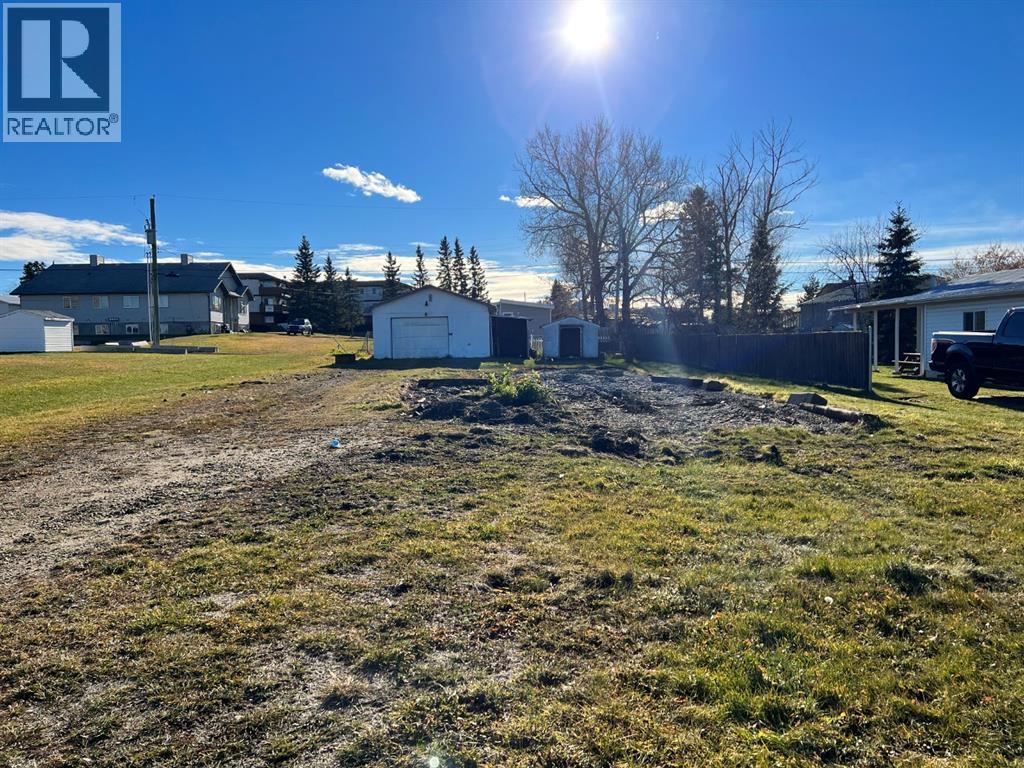 5004 52 Avenue, Valleyview, Alberta  T0H 3N0 - Photo 1 - A2169823