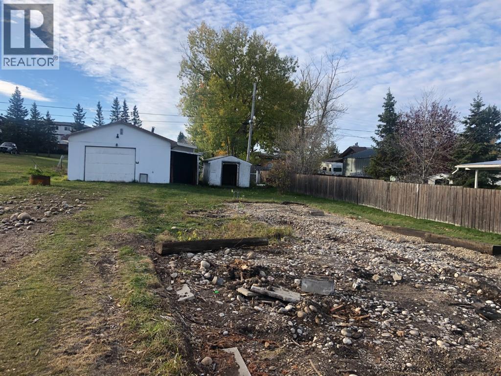 5004 52 Avenue, Valleyview, Alberta  T0H 3N0 - Photo 2 - A2169823