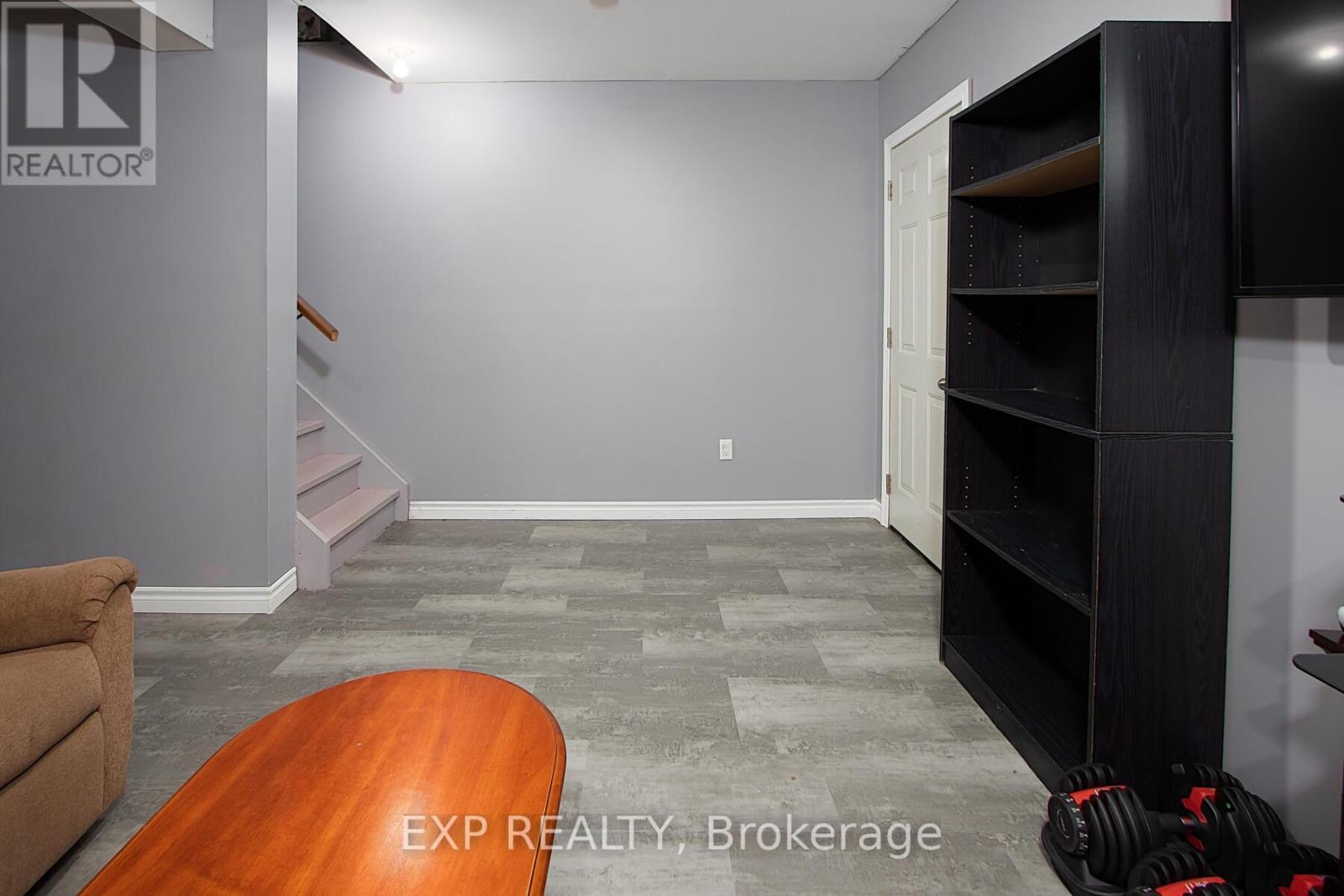 22 Oak Street, Bayham, Ontario  N0J 1Z0 - Photo 14 - X12253621