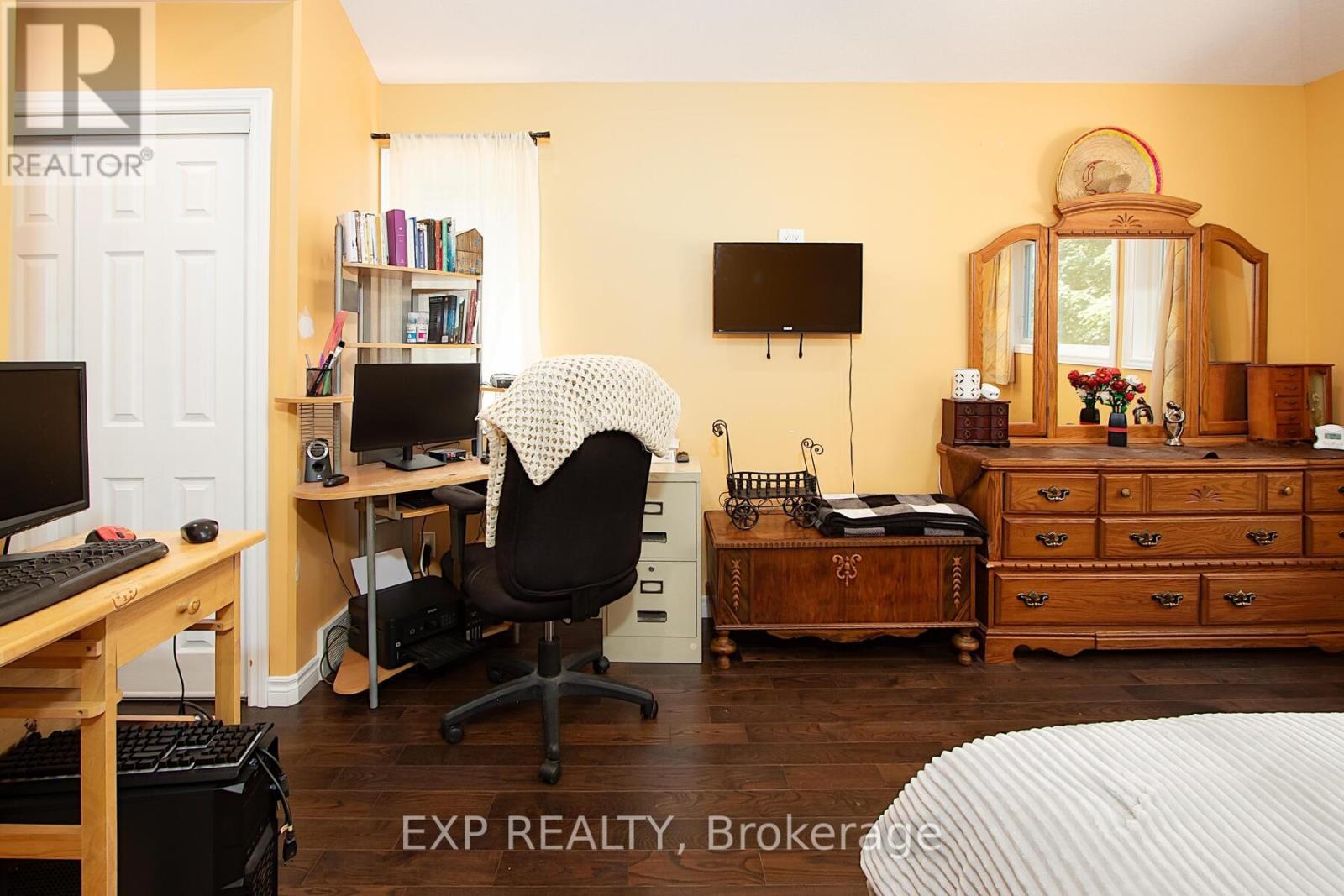 22 Oak Street, Bayham, Ontario  N0J 1Z0 - Photo 19 - X12253621