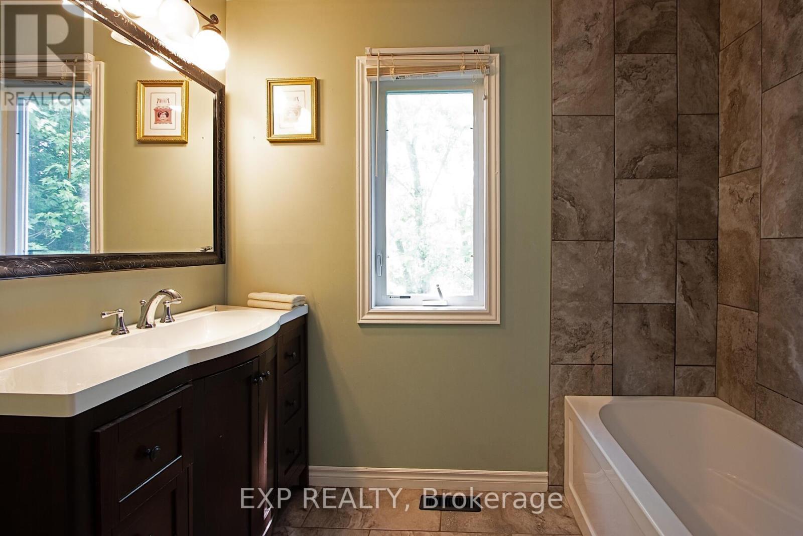 22 Oak Street, Bayham, Ontario  N0J 1Z0 - Photo 26 - X12253621