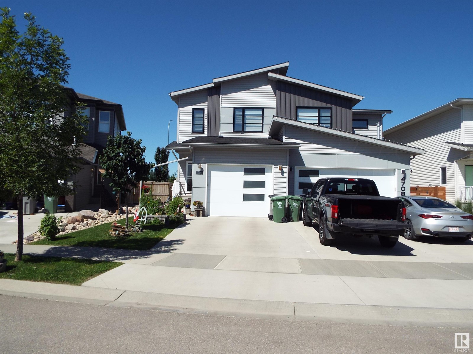 Property at 4706 67 ST image 1