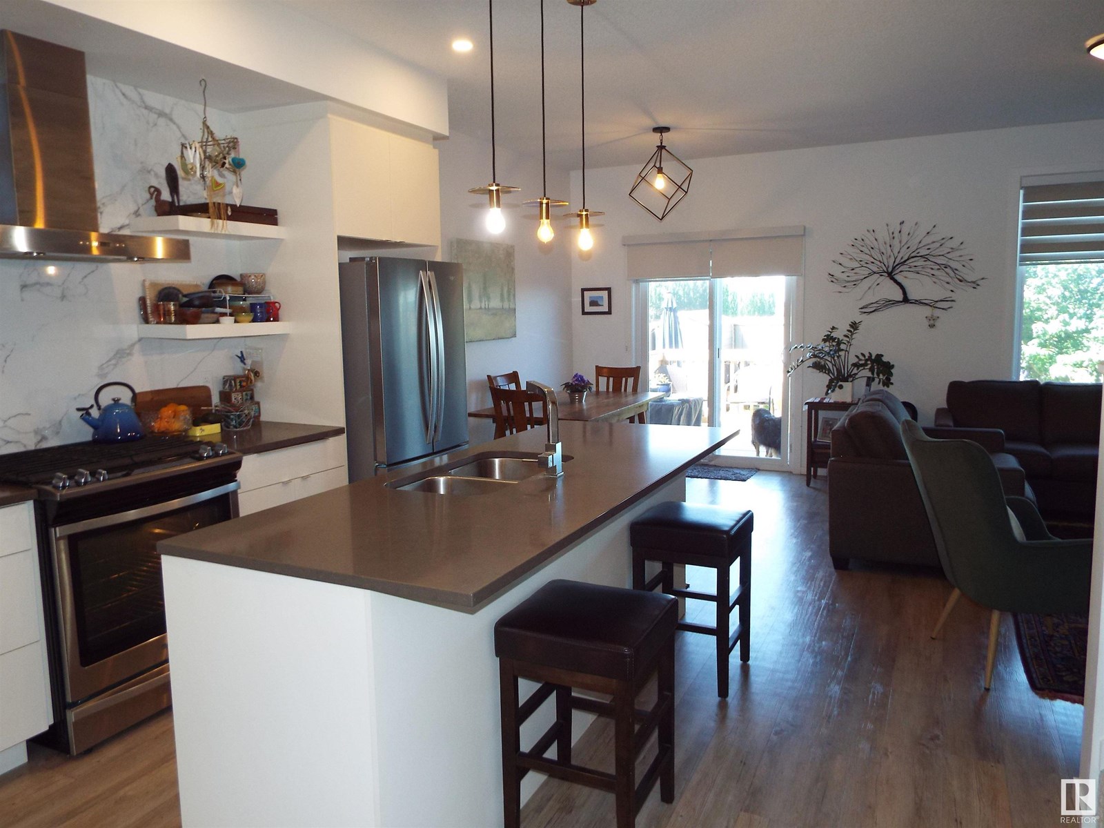 Property at 4706 67 ST image 5