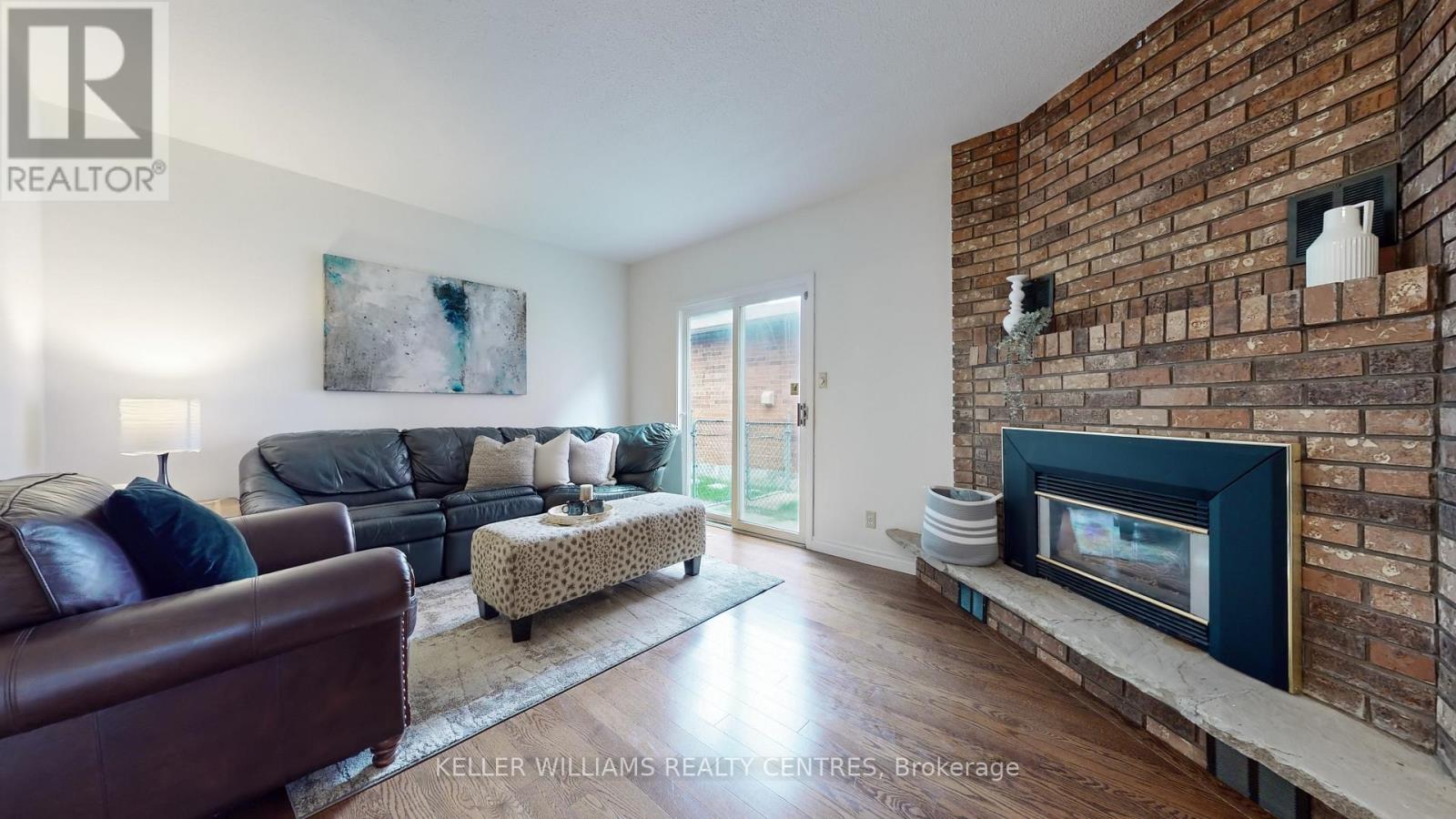 Property at 375 HUNTSMILL BOULEVARD image 3