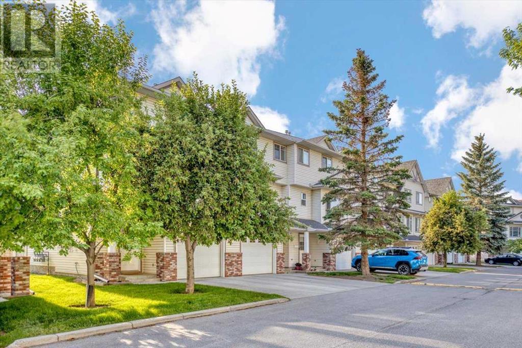 Property at 30 Country Hills Cove NW image 1