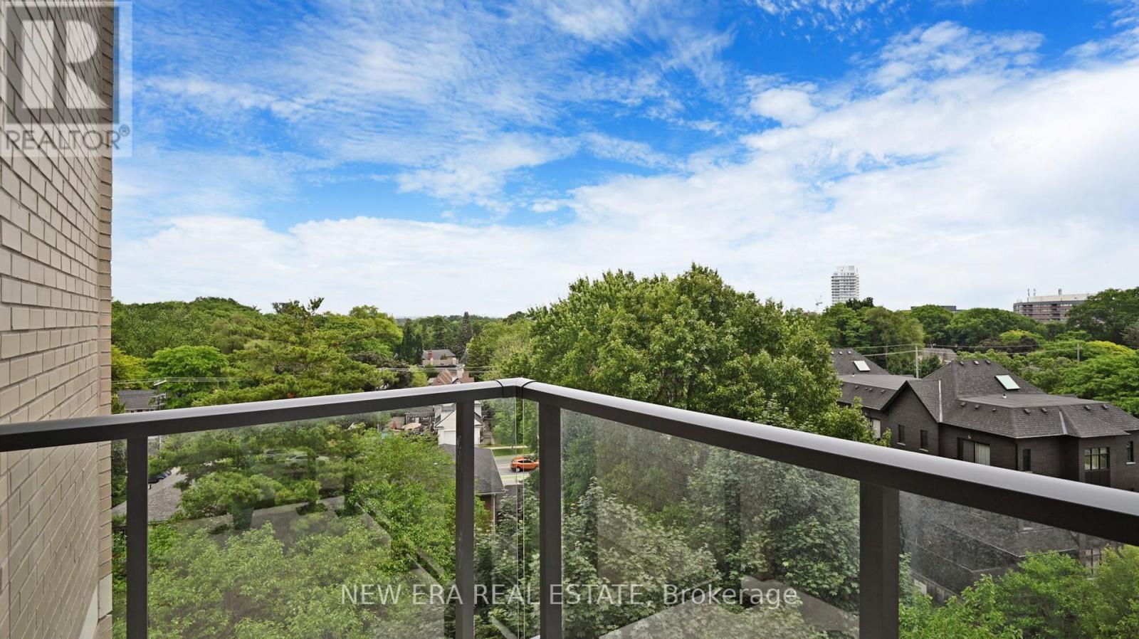 610 - 293 The Kingsway, Toronto, Ontario  M9A 0E8 - Photo 18 - W12253616