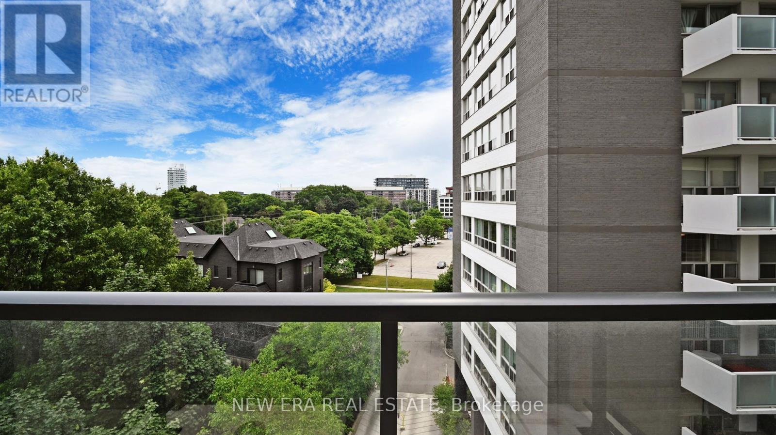 610 - 293 The Kingsway, Toronto, Ontario  M9A 0E8 - Photo 19 - W12253616