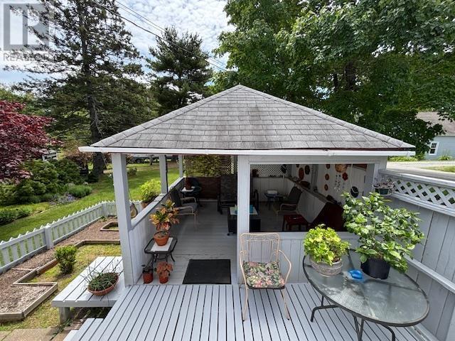 Property at 82 Oakhill Road image 5