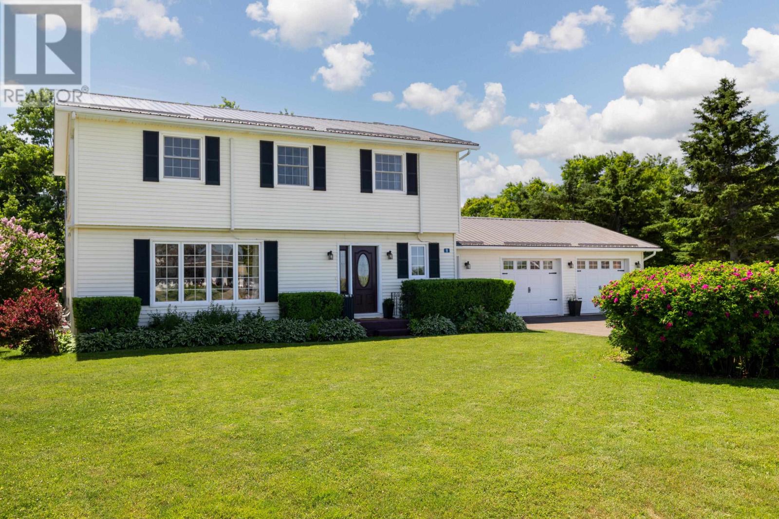 Property at 8 Sunset Drive image 2