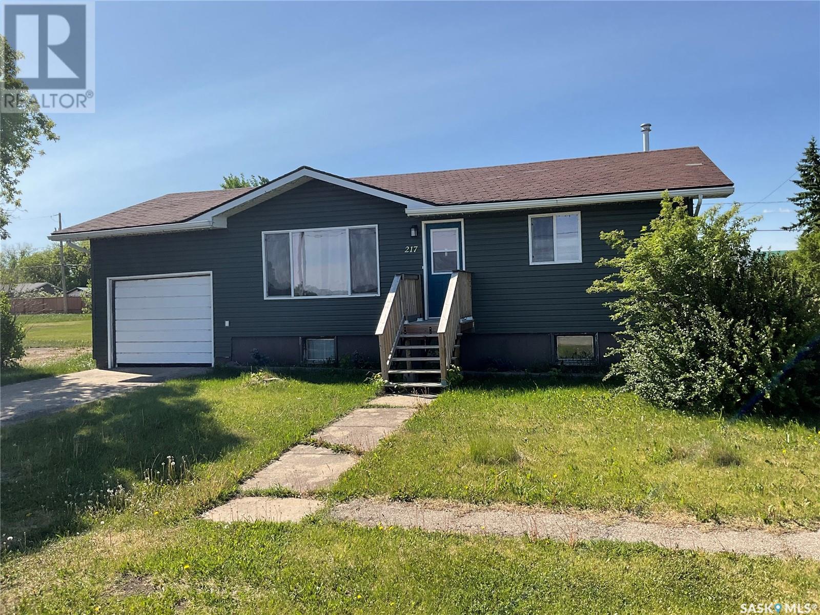 217 3rd STREET N, Wakaw, Saskatchewan