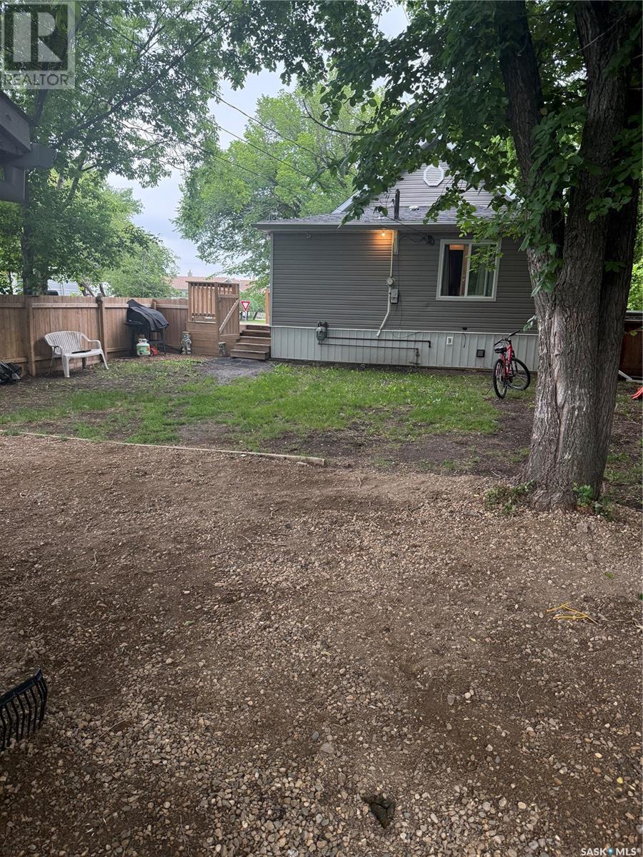 202 Maxwell Street, Kamsack, Saskatchewan  S0A 1S0 - Photo 2 - SK010466