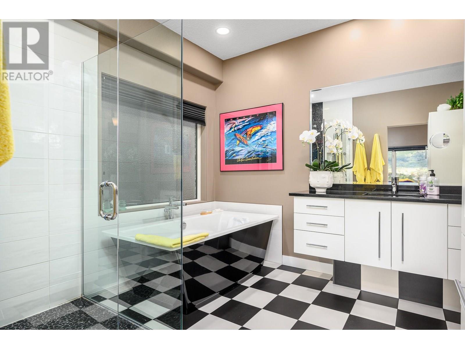 307 Country Estate Place, Vernon, British Columbia  V1B 2W7 - Photo 29 - 10347814