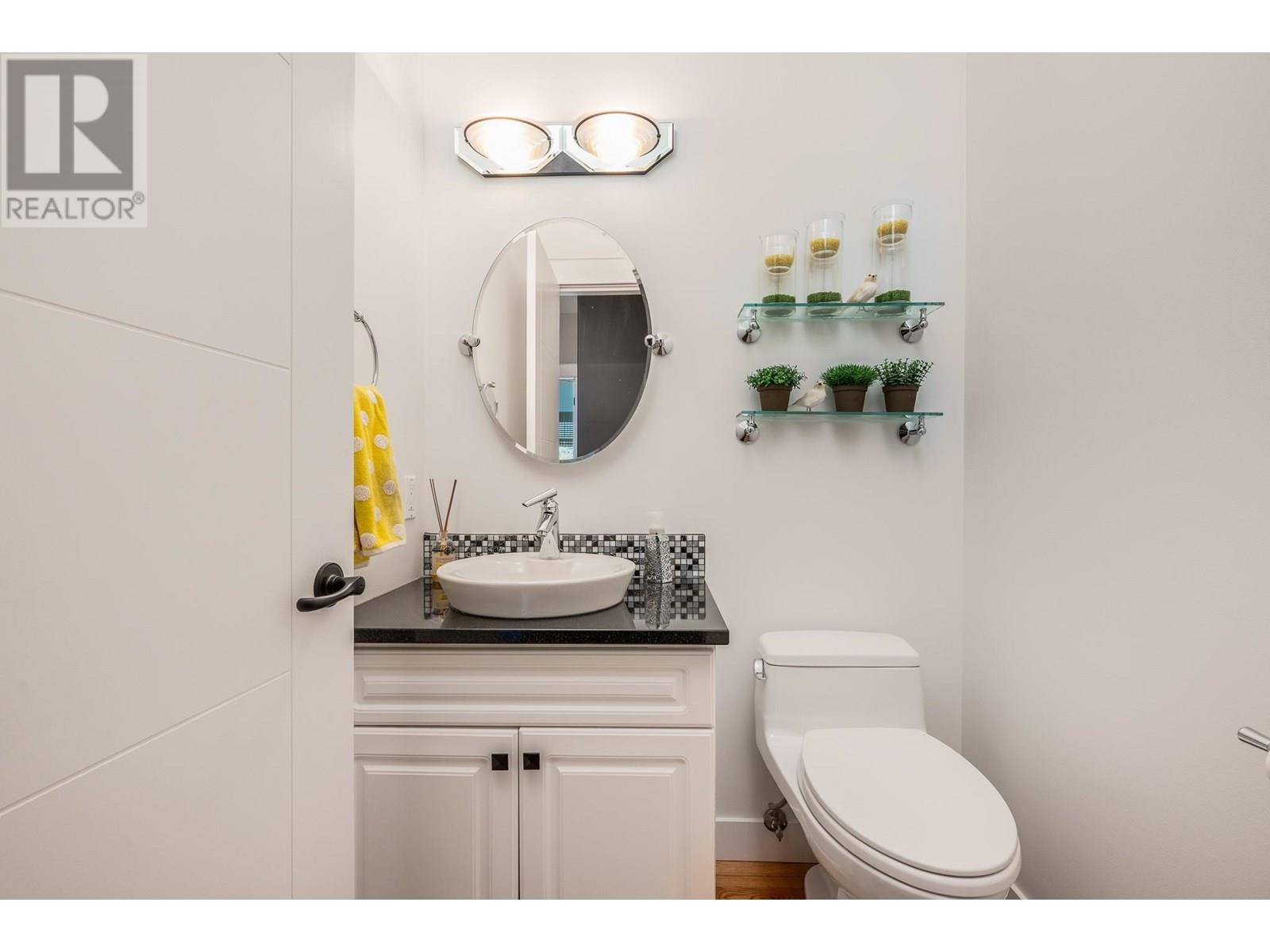 307 Country Estate Place, Vernon, British Columbia  V1B 2W7 - Photo 24 - 10347814