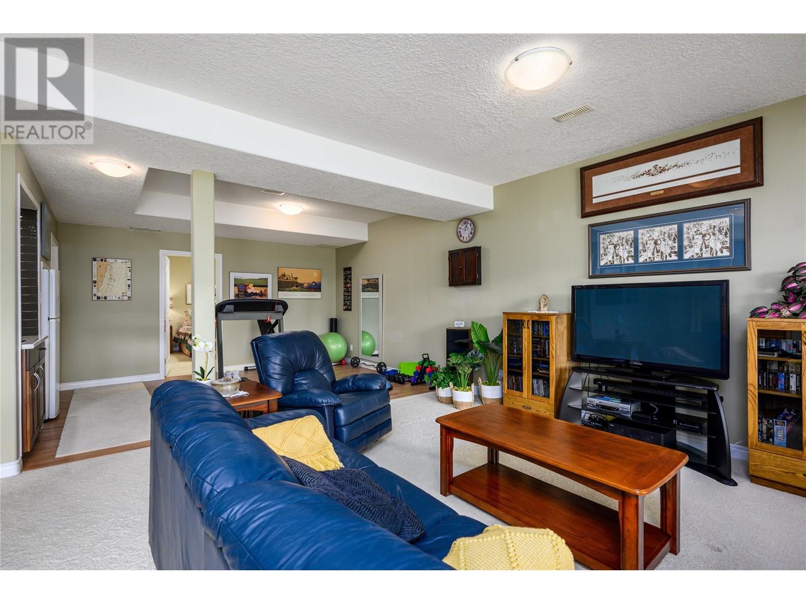 307 Country Estate Place, Vernon, British Columbia  V1B 2W7 - Photo 34 - 10347814