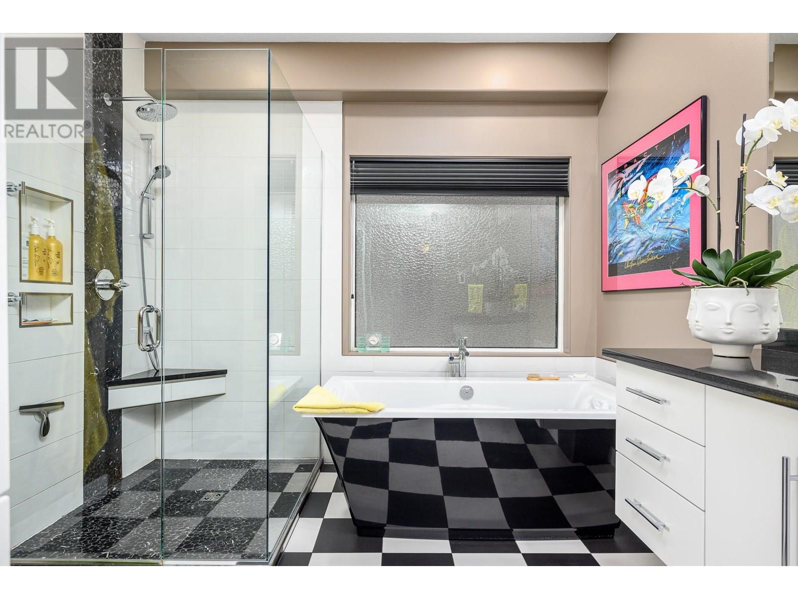 307 Country Estate Place, Vernon, British Columbia  V1B 2W7 - Photo 31 - 10347814