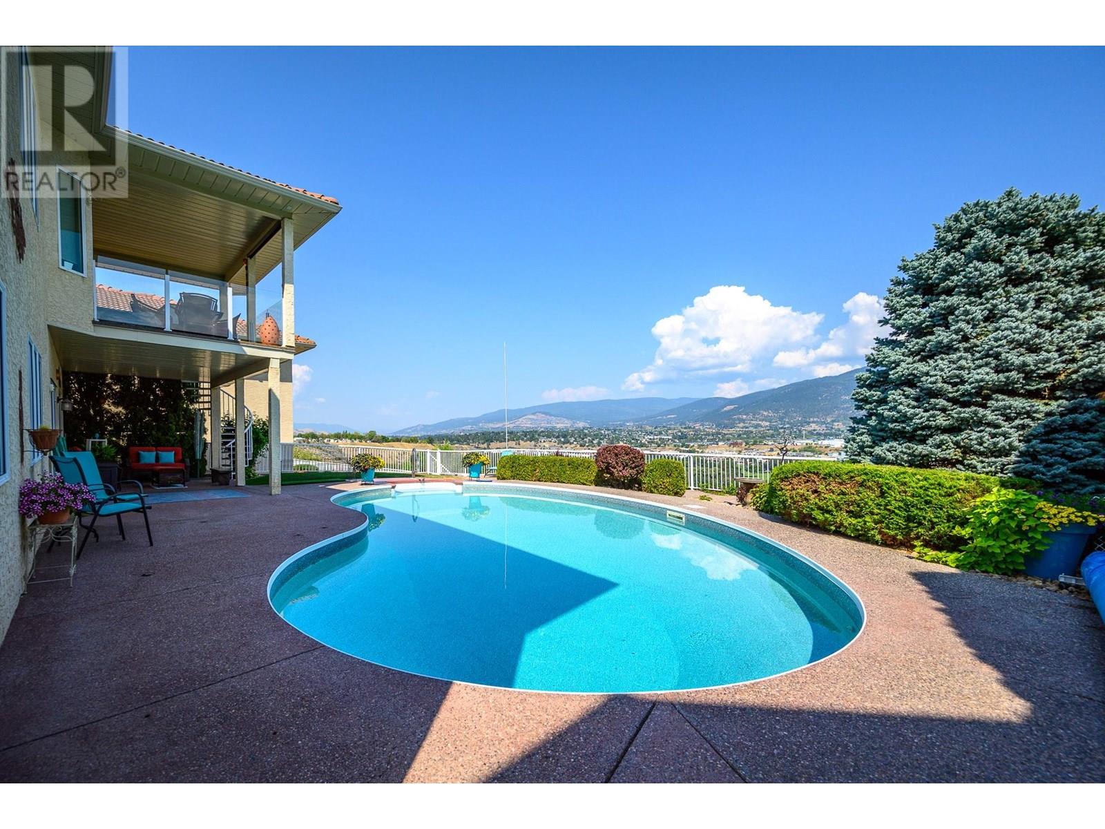 307 Country Estate Place, Vernon, British Columbia  V1B 2W7 - Photo 10 - 10347814