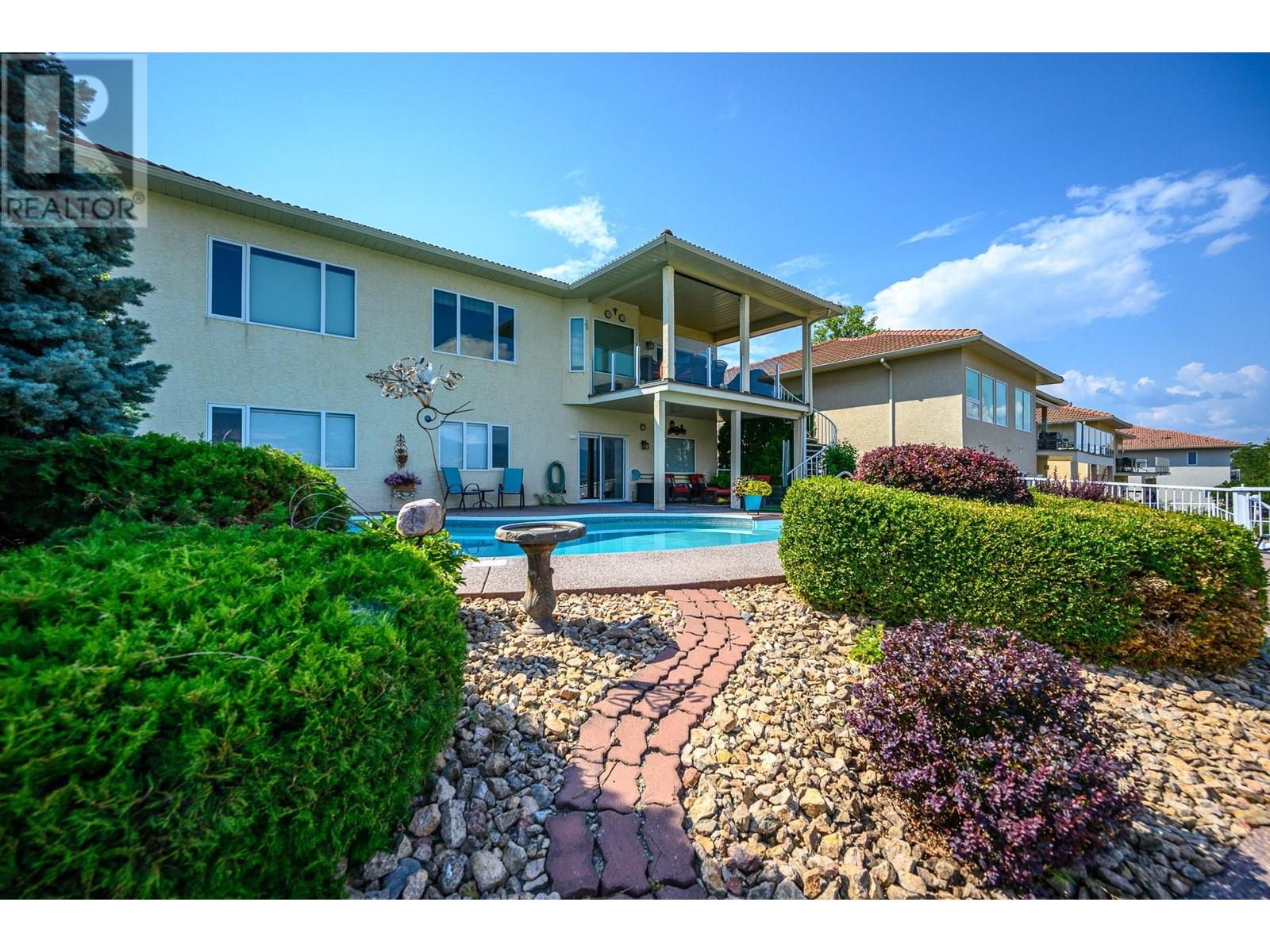 307 Country Estate Place, Vernon, British Columbia  V1B 2W7 - Photo 3 - 10347814