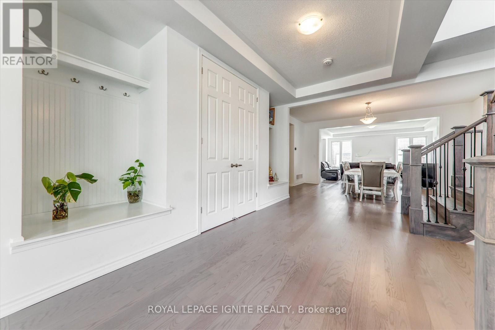 Property at 1421 SWALLOWTAIL LANE image 4