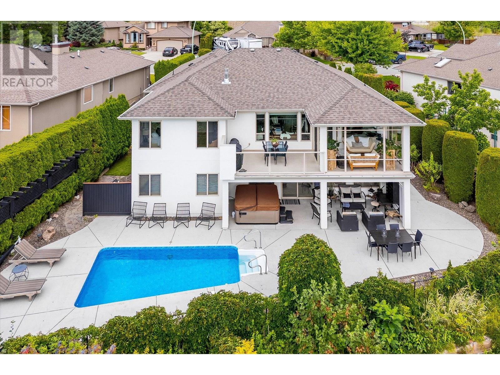 843 Westview Way, West Kelowna, British Columbia  V1Z 3Z3 - Photo 2 - 10354001