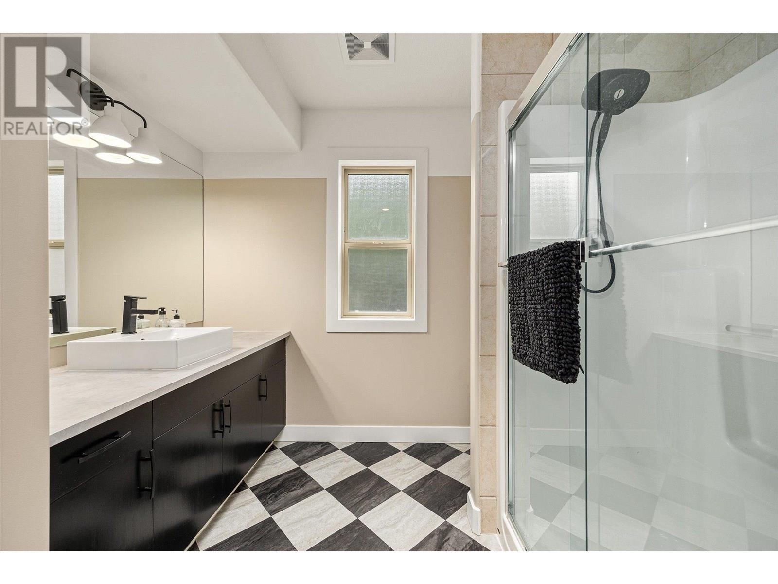 843 Westview Way, West Kelowna, British Columbia  V1Z 3Z3 - Photo 51 - 10354001