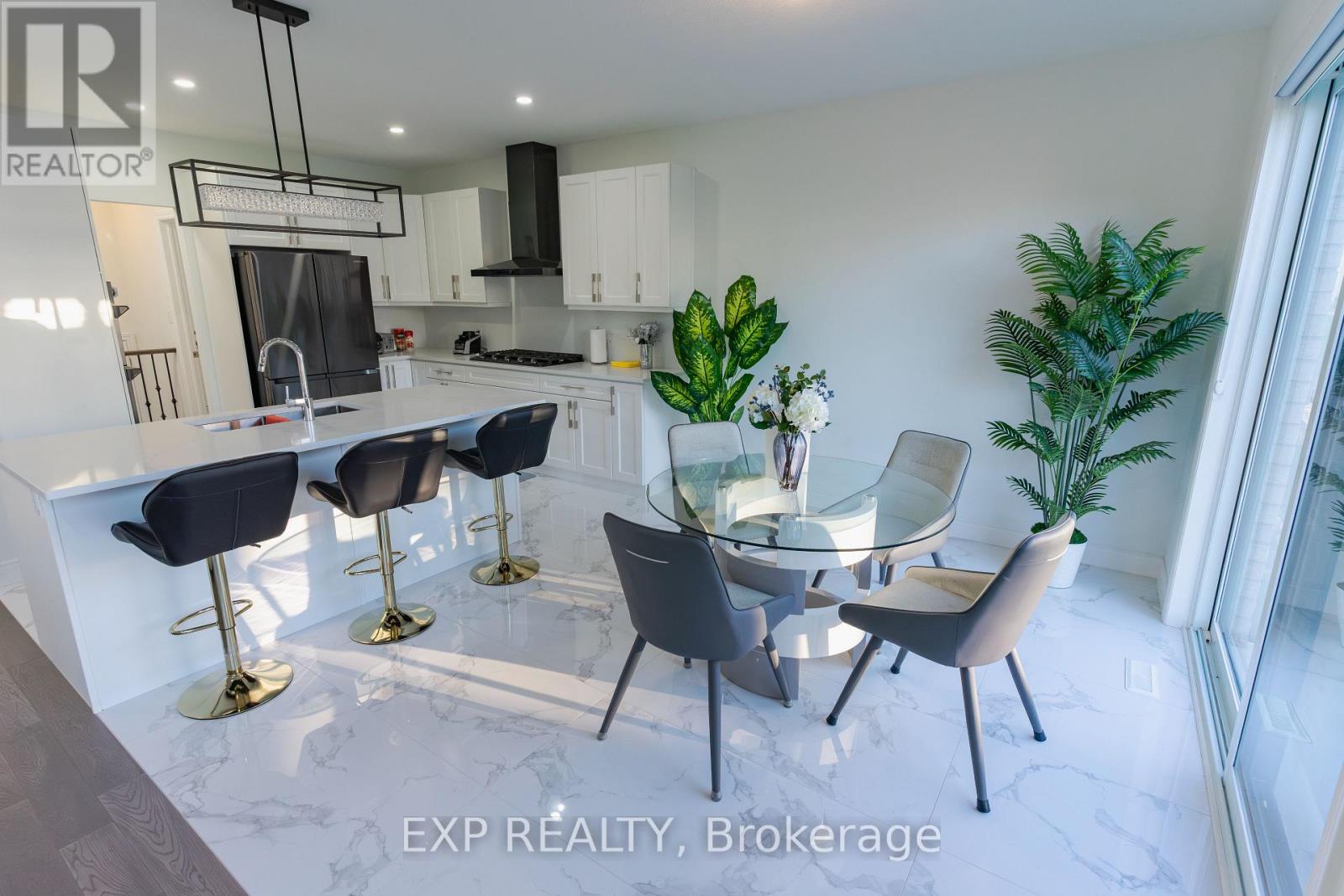 Main - 1749 Finley Crescent, London North, Ontario  N6G 0B4 - Photo 6 - X12253657