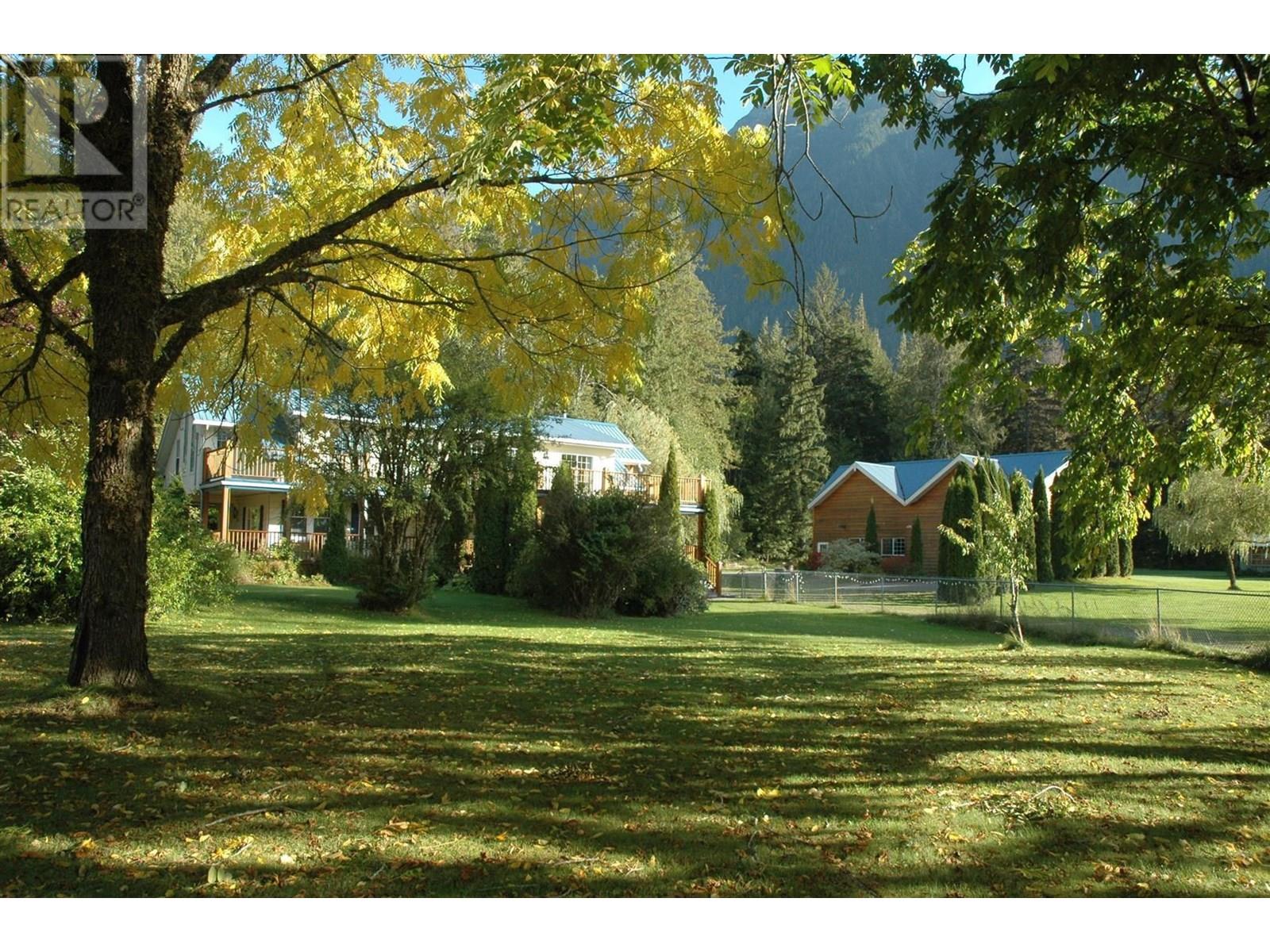877 MACKENZIE HWY 20 HIGHWAY, Bella Coola, British Columbia