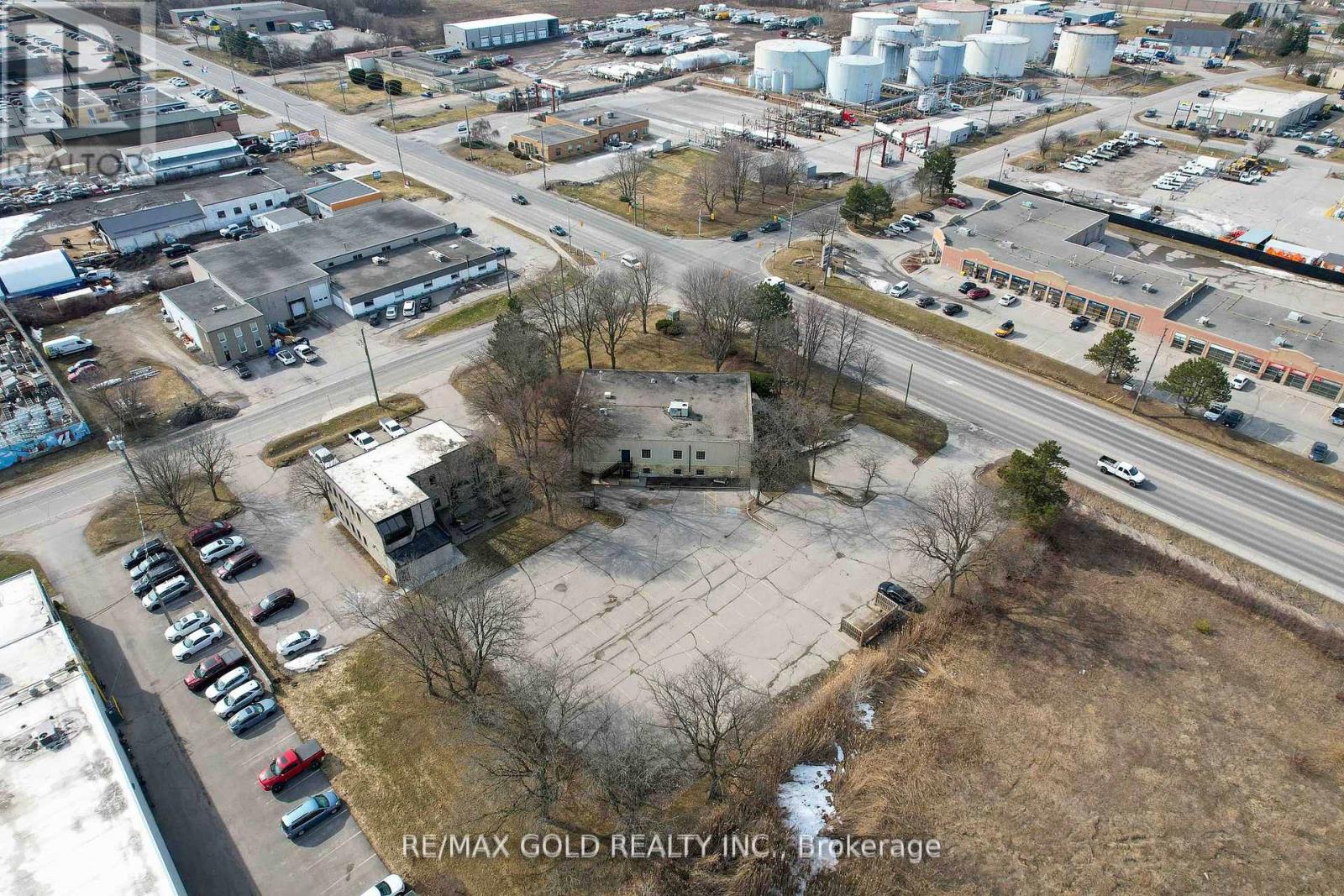 2109 Oxford Street E, London East, Ontario  N5V 2Z9 - Photo 17 - X12246412