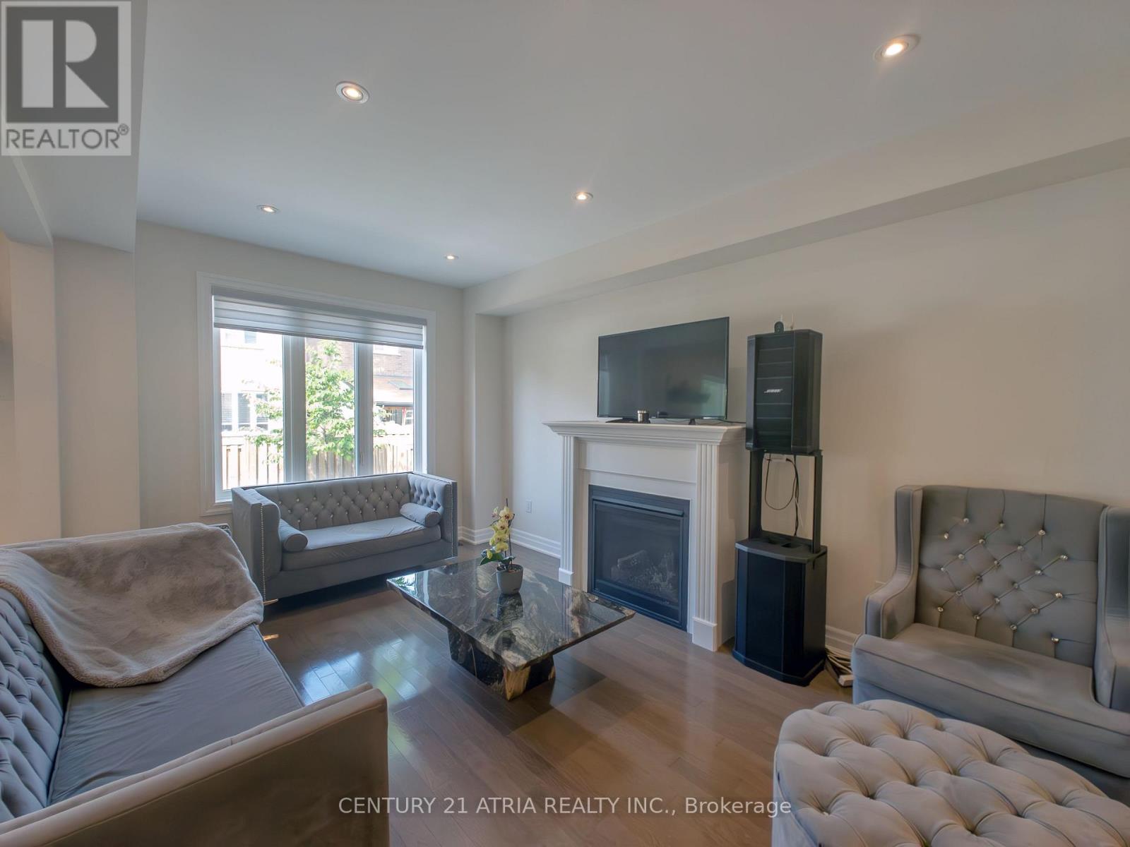 Property at 6 WILDFLOWER WAY image 3