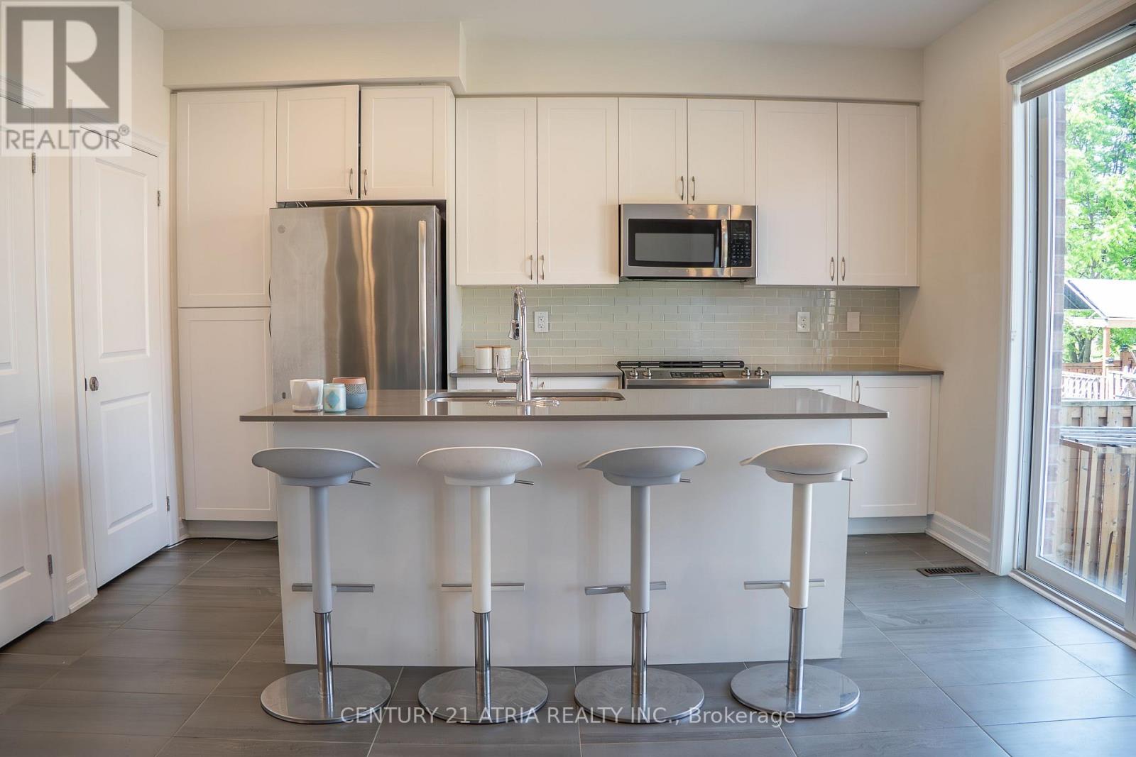 6 Wildflower Way, Toronto, Ontario  M1E 0C3 - Photo 6 - E12253679