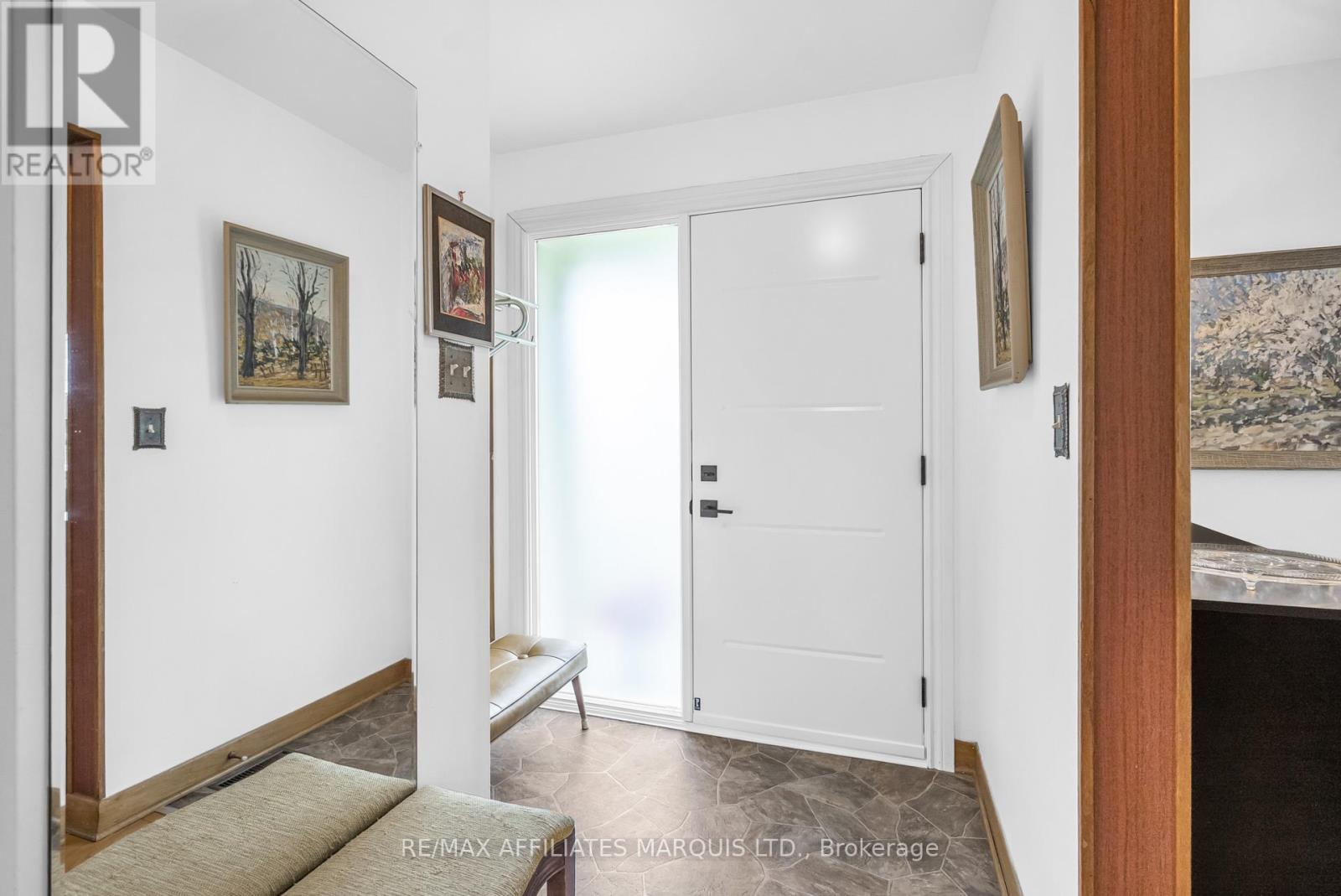 Property at 902 PESCOD AVENUE image 3